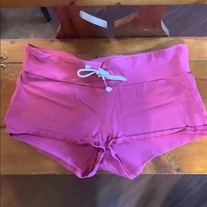 Aerie slim gym short